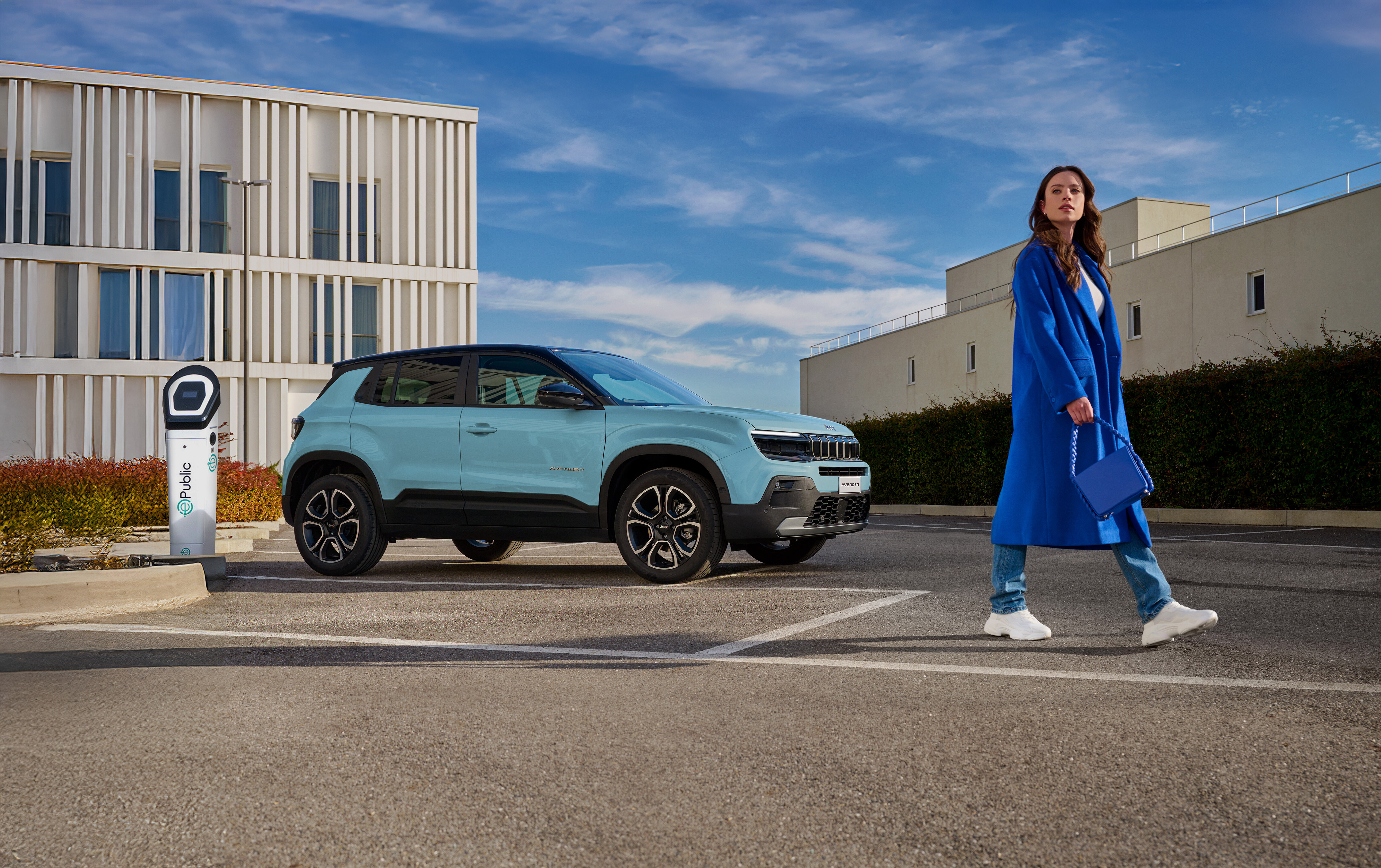 ジープ限定車 「Jeep® Avenger Altitude Lake」発売 | Stellantis